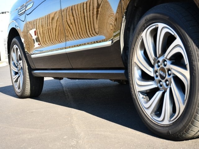 2023 Lincoln Navigator L Reserve