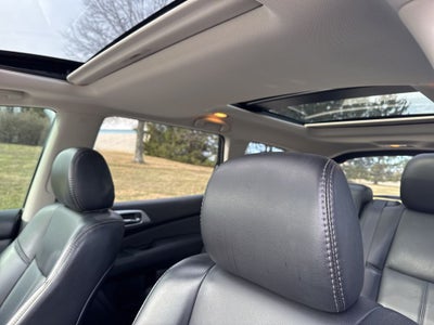 2018 Nissan Pathfinder SL