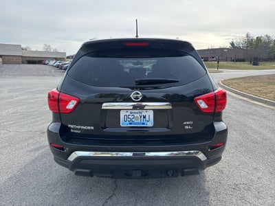 2018 Nissan Pathfinder SL