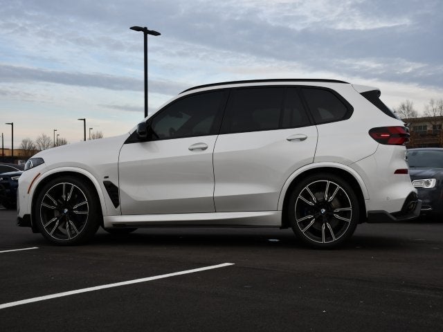 2024 BMW X5 M60i