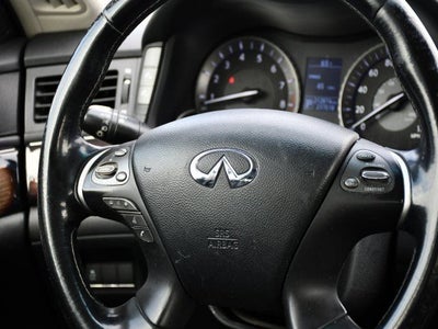 2016 INFINITI Q70L 3.7X