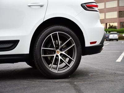 2023 Porsche Macan Base