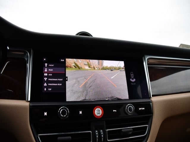 2023 Porsche Macan Base