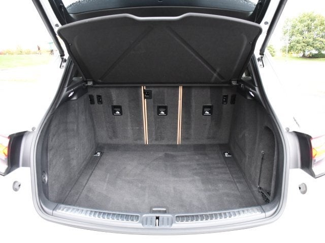 2023 Porsche Macan Base