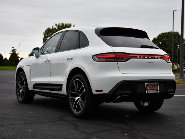 2023 Porsche Macan Base