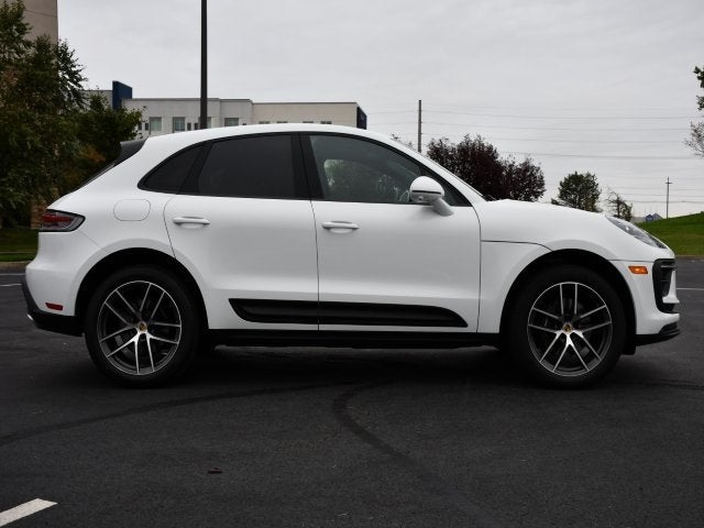 2023 Porsche Macan Base