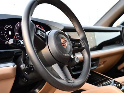 2025 Porsche Cayenne AWD