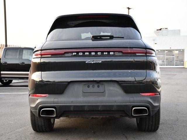 2025 Porsche Cayenne AWD