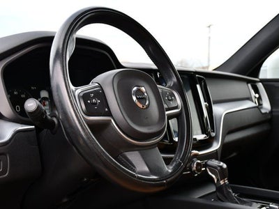 2019 Volvo XC60 T6 Momentum