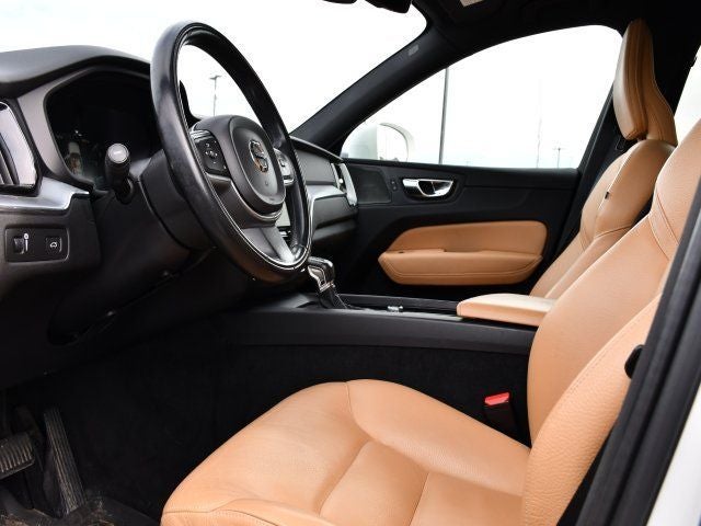 2019 Volvo XC60 T6 Momentum