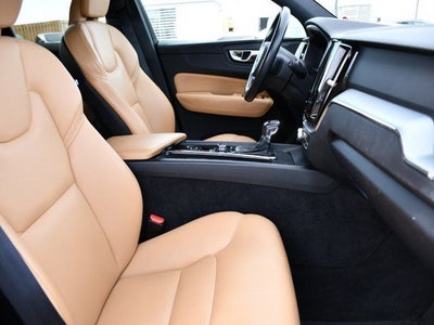 2019 Volvo XC60 T6 Momentum