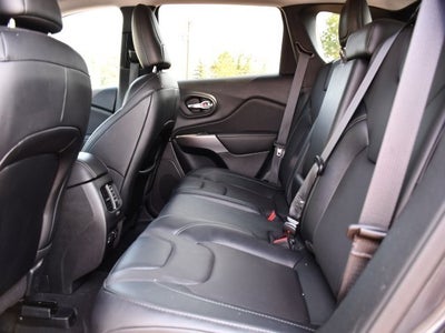 2022 Jeep Cherokee Latitude Lux