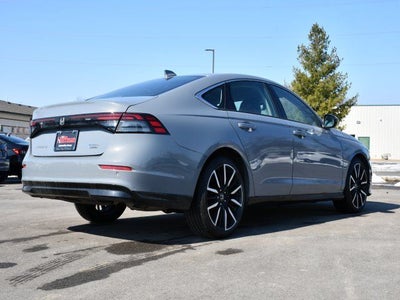 2023 Honda Accord Hybrid Touring w/o BSI