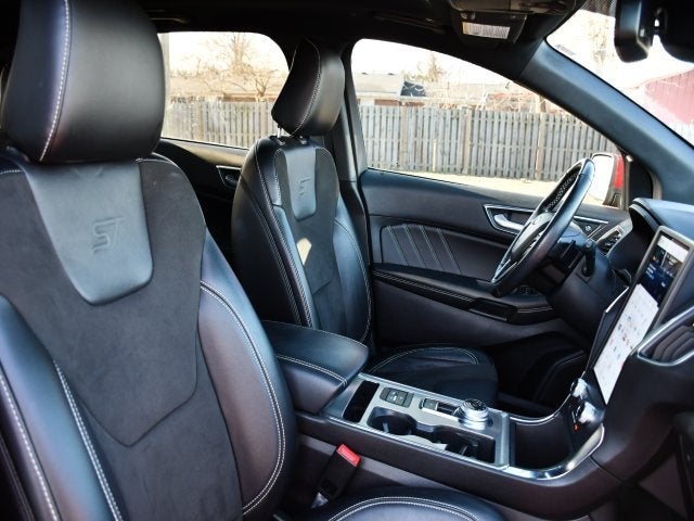 2022 Ford Edge ST