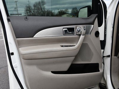 2013 Lincoln MKX Base