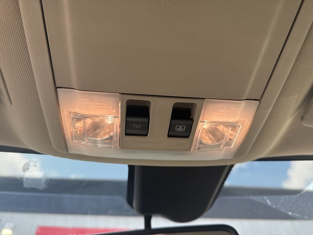 2013 Lincoln MKX Base