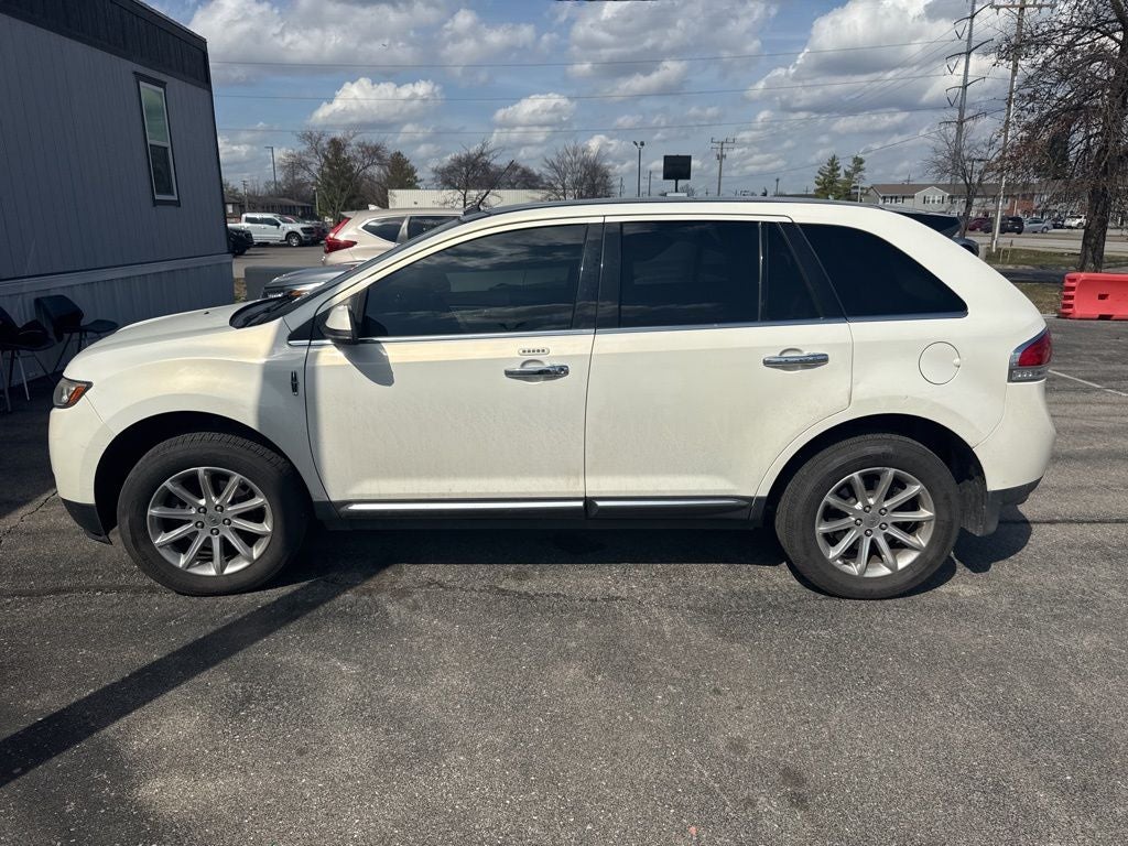 2013 Lincoln MKX Base
