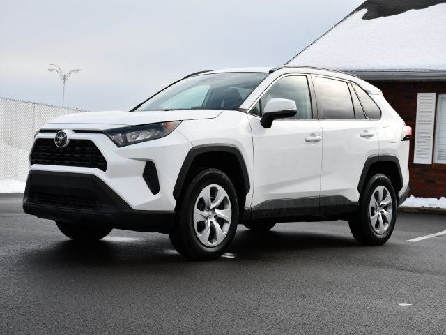 2020 Toyota RAV4 LE