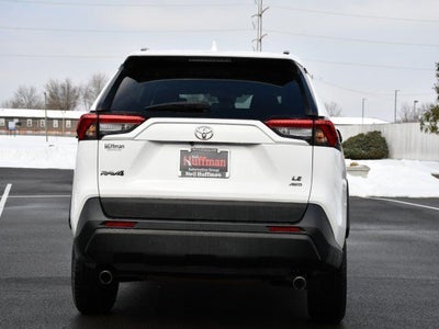 2020 Toyota RAV4 LE