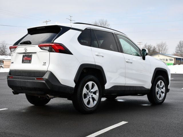 2020 Toyota RAV4 LE