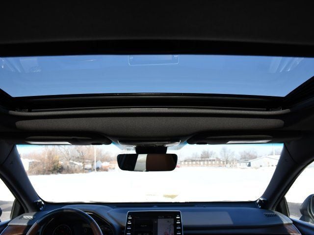 2019 Toyota Avalon Touring