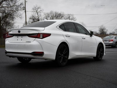 2022 Lexus ES 300h