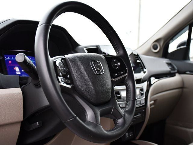 2022 Honda Pilot Touring 8 Passenger