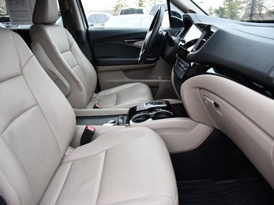 2022 Honda Pilot Touring 8 Passenger