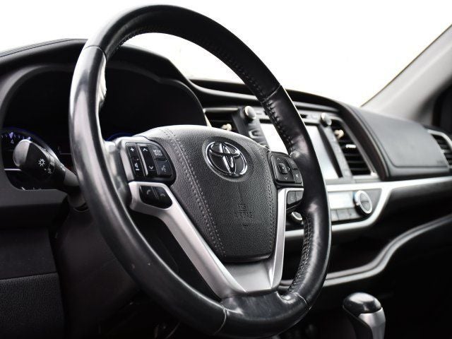2017 Toyota Highlander Limited Platinum