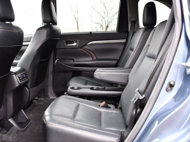 2017 Toyota Highlander Limited Platinum