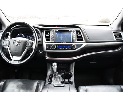 2017 Toyota Highlander Limited Platinum