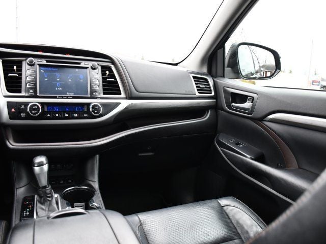 2017 Toyota Highlander Limited Platinum