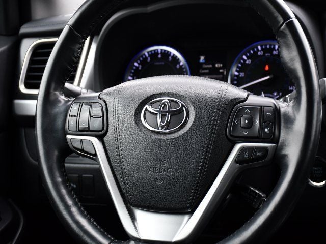 2017 Toyota Highlander Limited Platinum