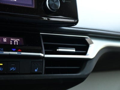 2023 Toyota Sienna XLE 7 Passenger