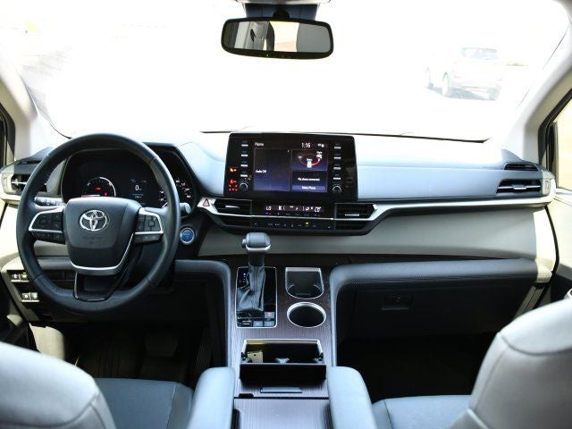 2023 Toyota Sienna XLE 7 Passenger
