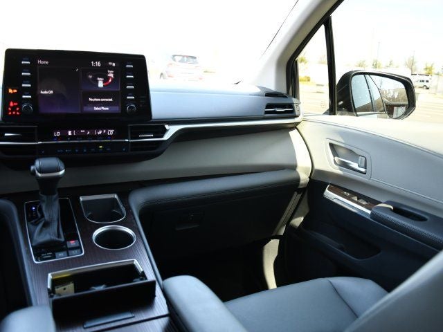 2023 Toyota Sienna XLE 7 Passenger