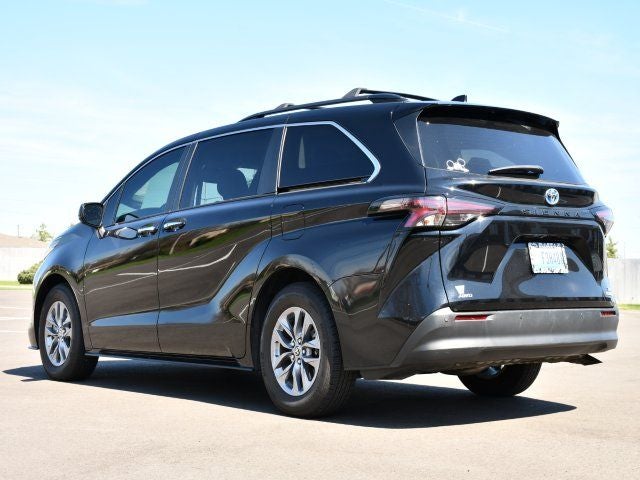2023 Toyota Sienna XLE 7 Passenger