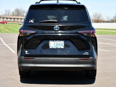 2023 Toyota Sienna XLE 7 Passenger