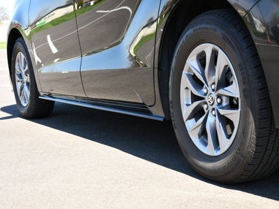 2023 Toyota Sienna XLE 7 Passenger