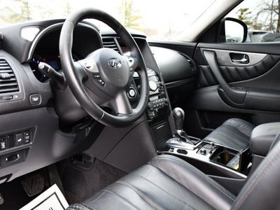 2017 INFINITI QX70 Base