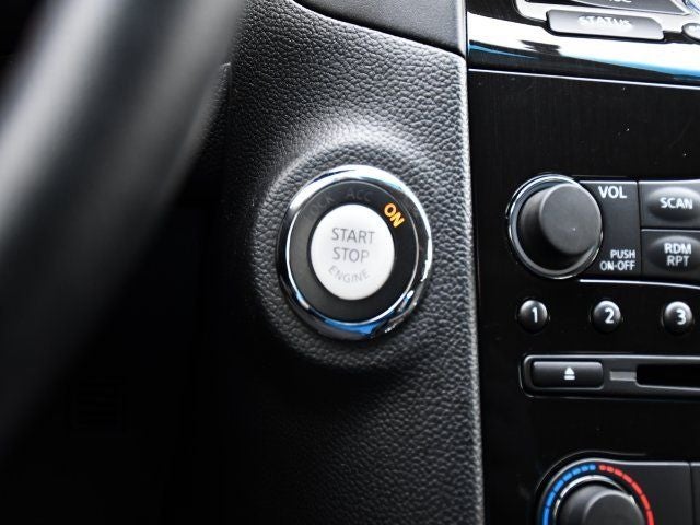 2017 INFINITI QX70 Base