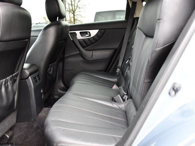 2017 INFINITI QX70 Base