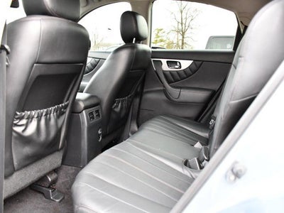 2017 INFINITI QX70 Base