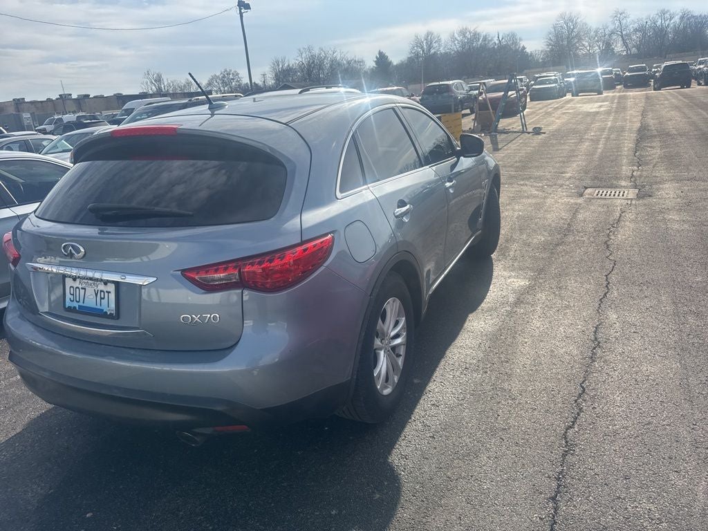 2017 INFINITI QX70 Base