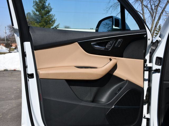 2021 Audi Q7 45 Premium Plus quattro