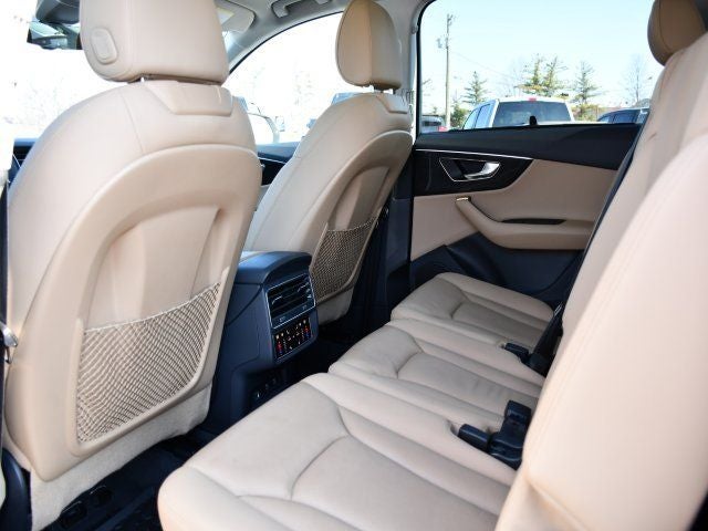 2021 Audi Q7 45 Premium Plus quattro