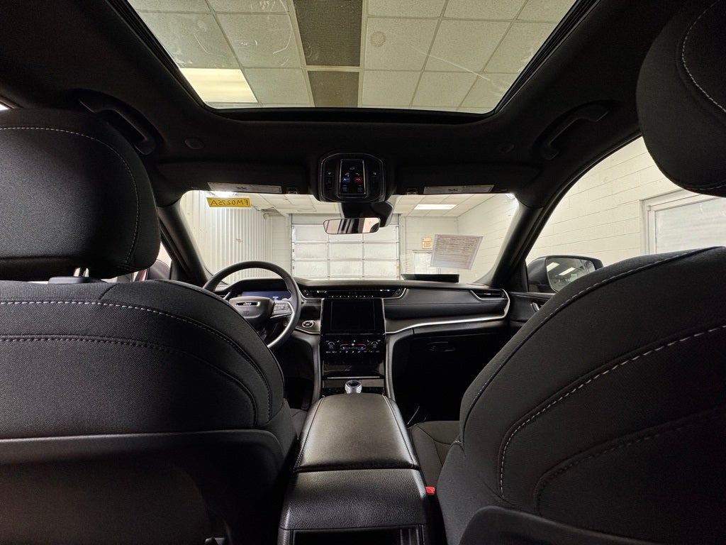 2025 Jeep Grand Cherokee Laredo X