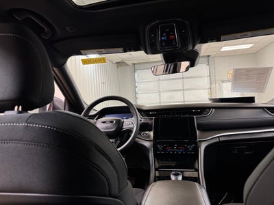 2025 Jeep Grand Cherokee Laredo X