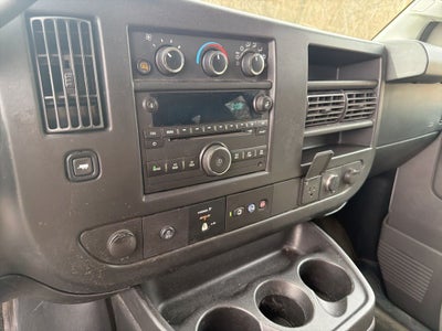 2017 Chevrolet Express 3500 LT Passenger