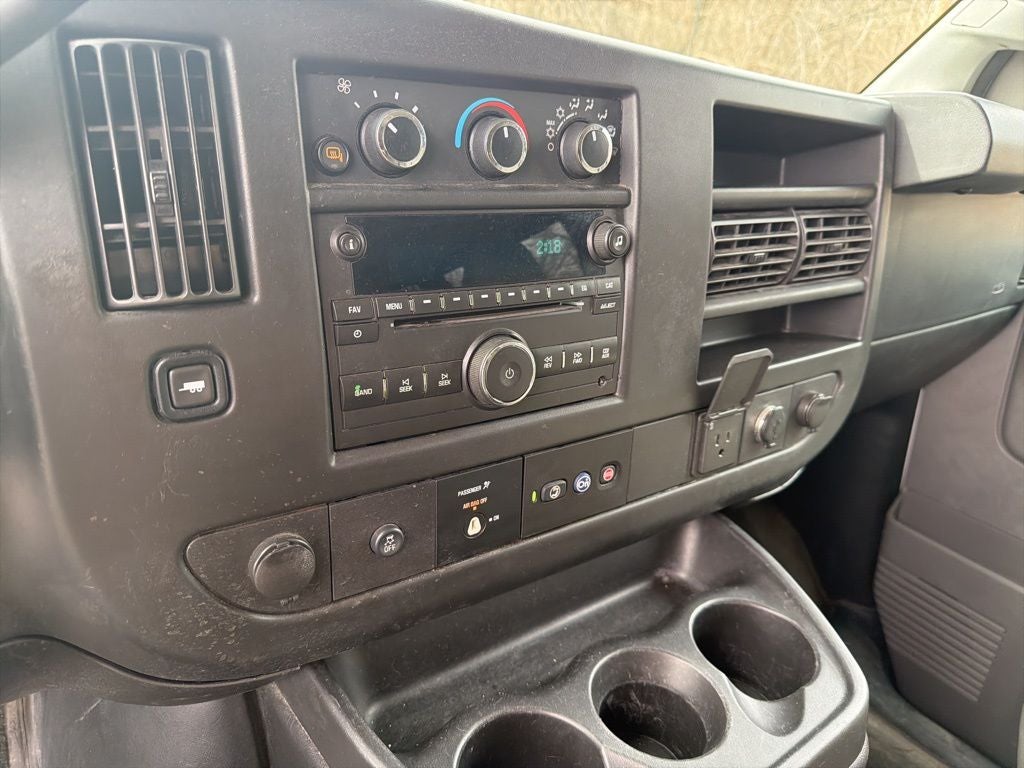 2017 Chevrolet Express 3500 LT Passenger